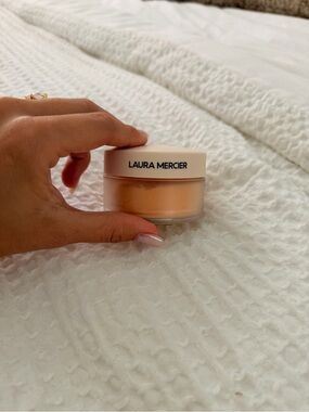 Laura Mercier Translucent Loose Talc-Free Setting Powder Ultra-Blur